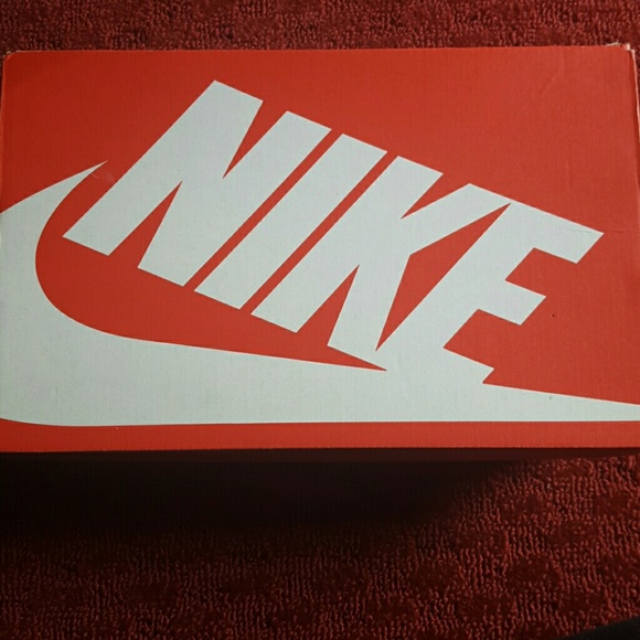 *SOLD* Brand New Womens Nike Court Borough Low - Picture 6 of 7